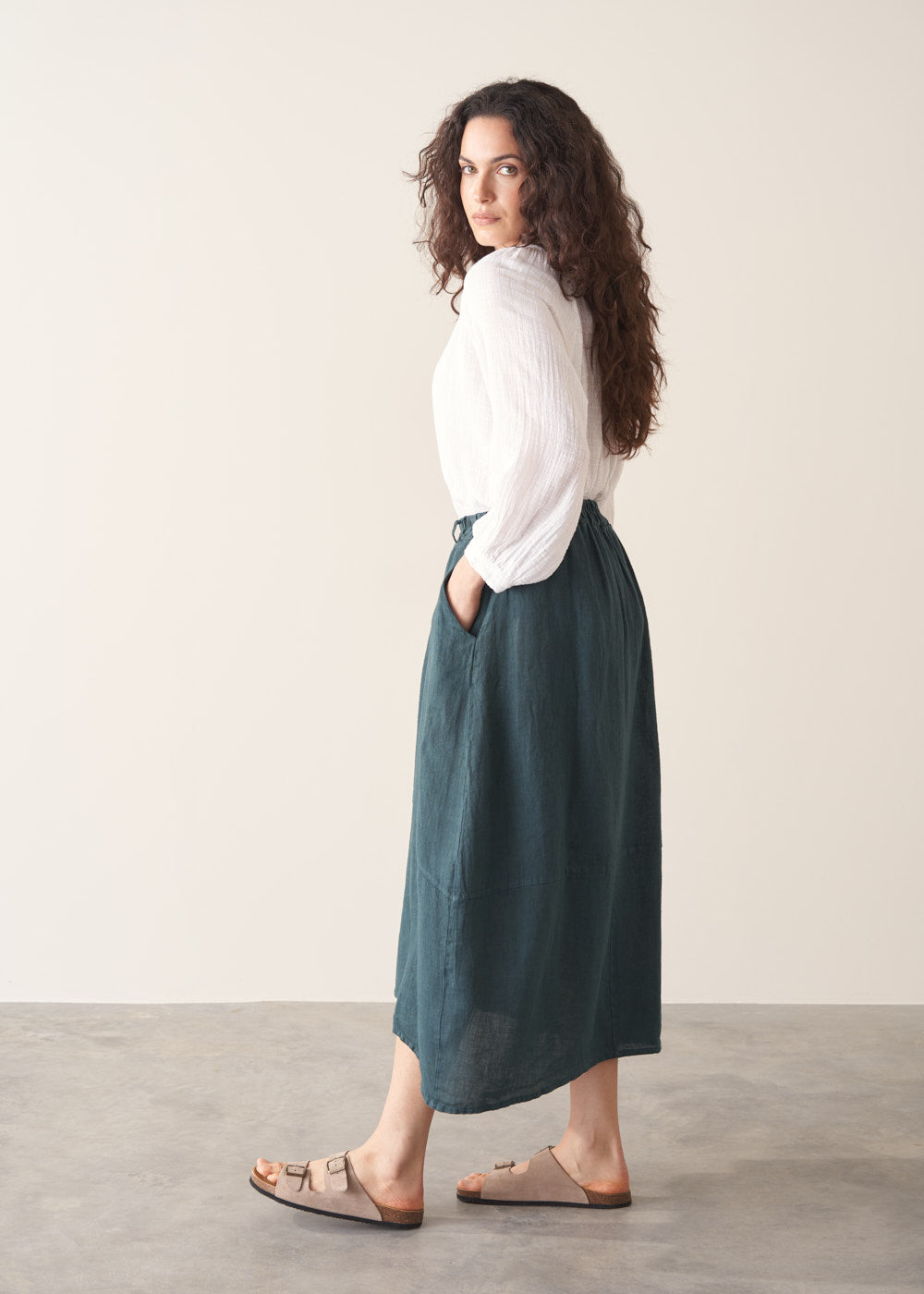 Modern Dark Green Linen Skirt - Image 2