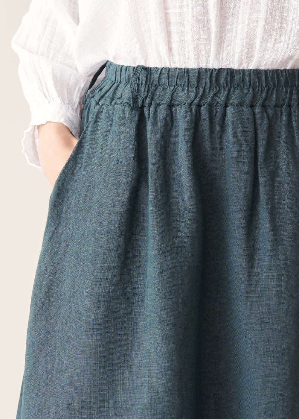 Modern Dark Green Linen Skirt - Image 4