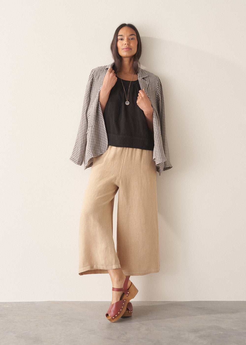 Black Cap Sleeve Linen Top - Image 6
